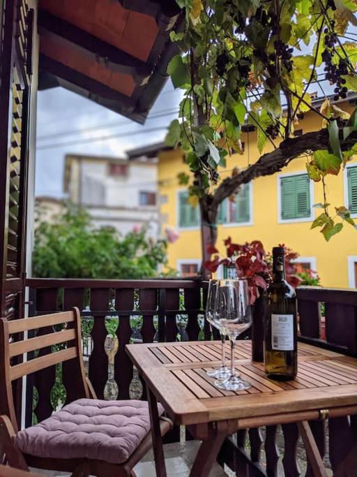Apartment Kolodvor Dornberk Kültér fotó